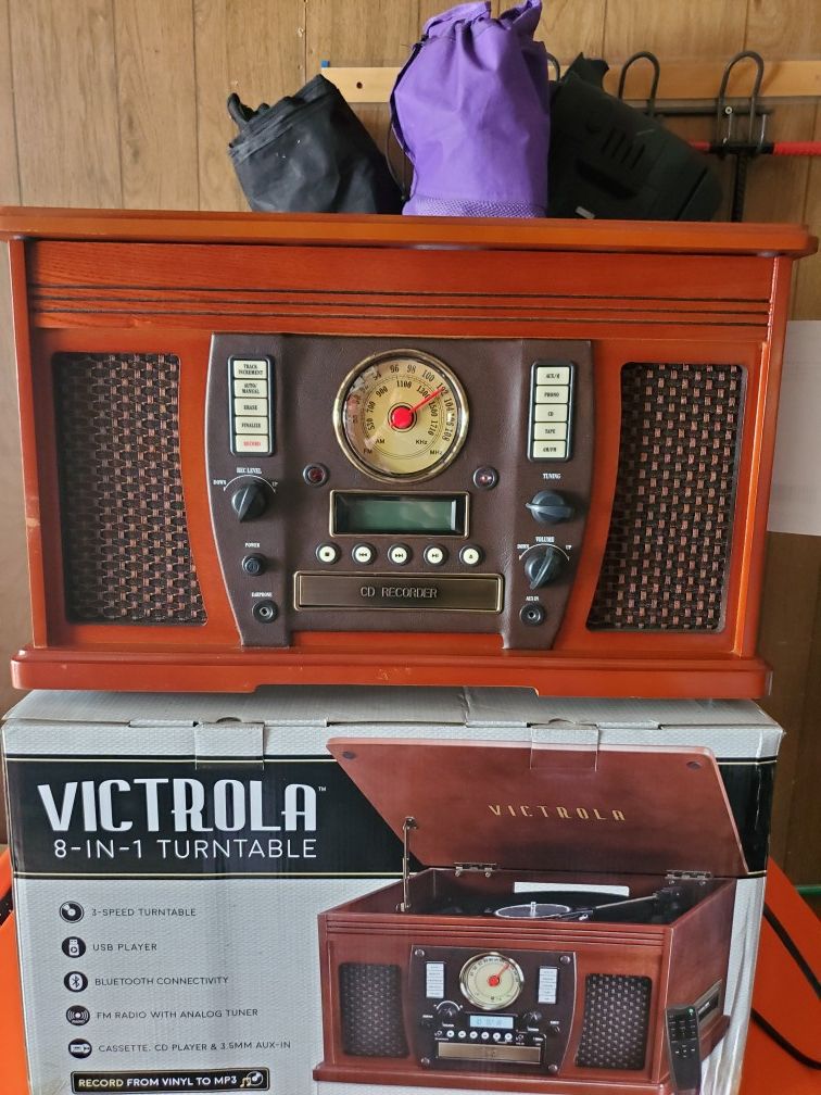 Victrola 8 in 1 cd recorder record player