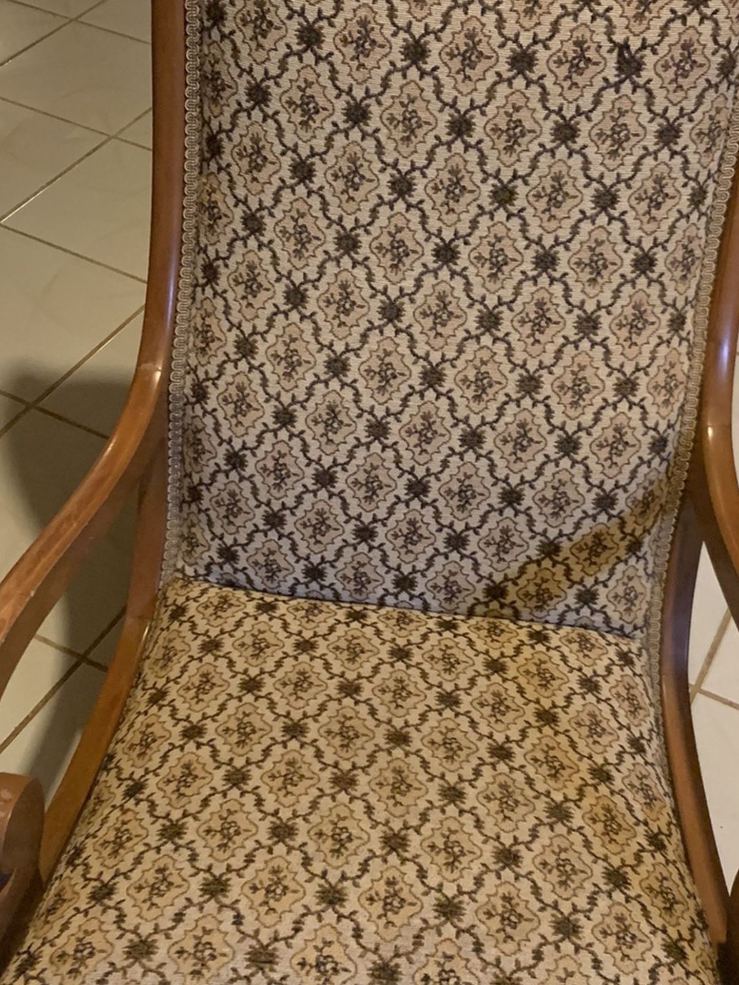 STATEVILLE Solid Wood Rocking Chair ,durable ,