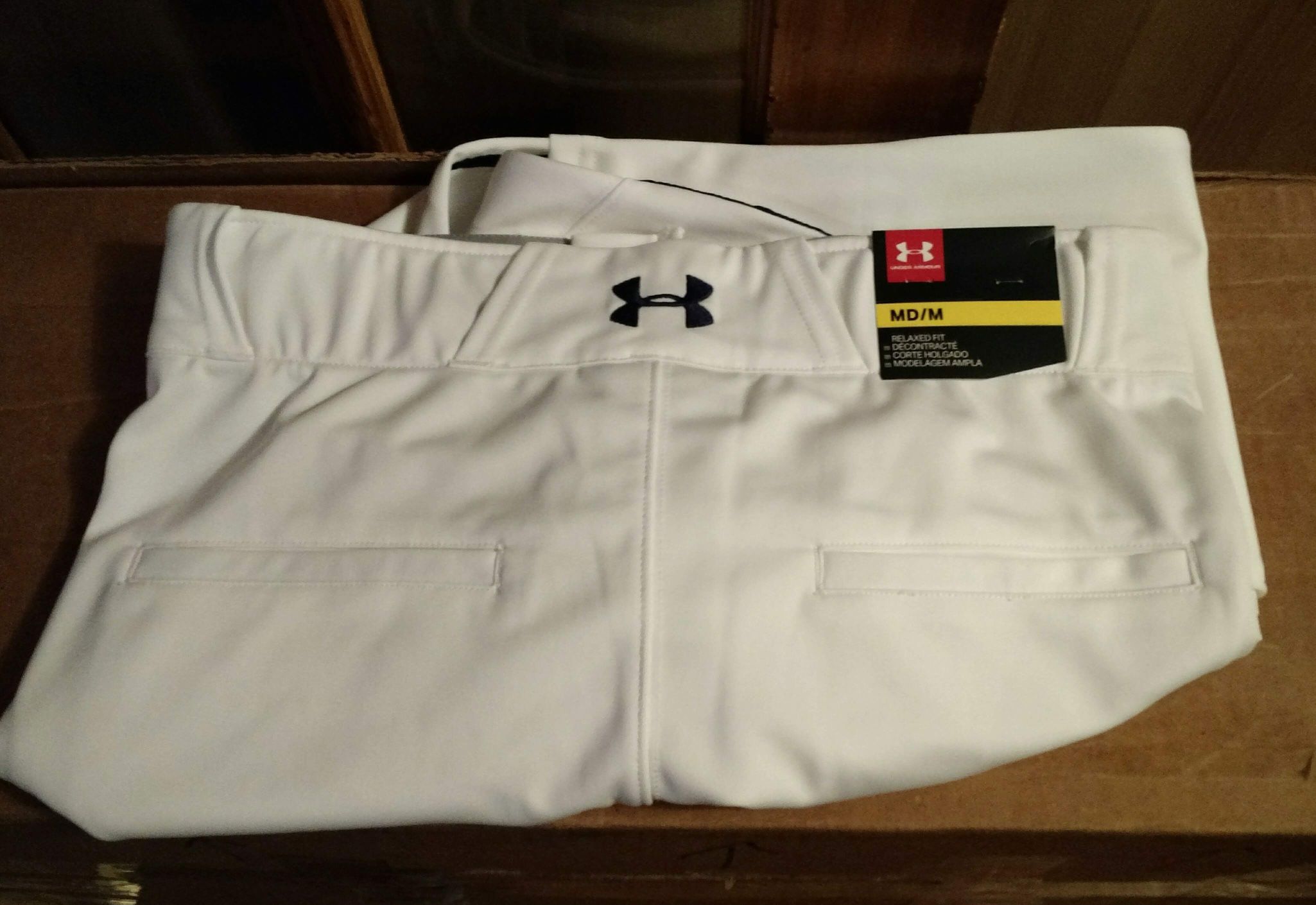 New UNDER ARMOUR Men's Baseball Pants (Medium or Large)