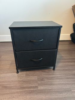 Drawer night stand / NEW