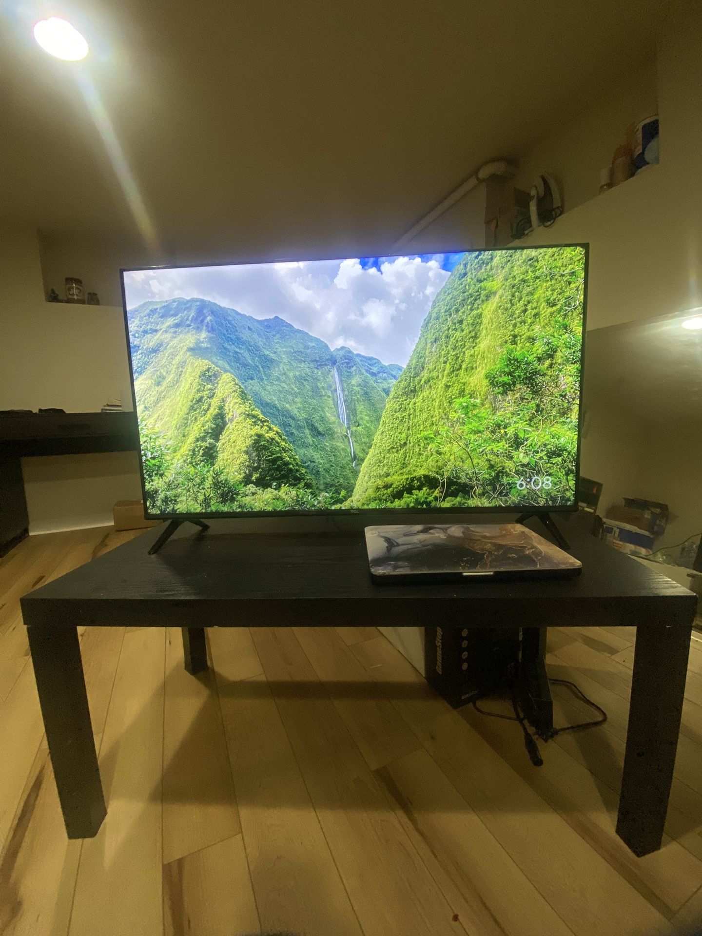 TCL  HD 43inch TV