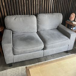 Serta Palisades Gray Loveseat Sofa
