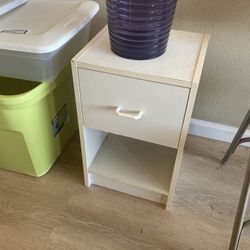 $5 Each Large Flower Pot Glass Vase Golf Clubs 3qt Sauce Pan Wicker Basket Wall Art