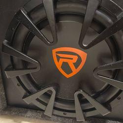 12 Inch Rockville With Built In Amp