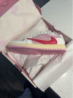 Travis Scott Jordan 1 low