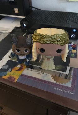 Figurines