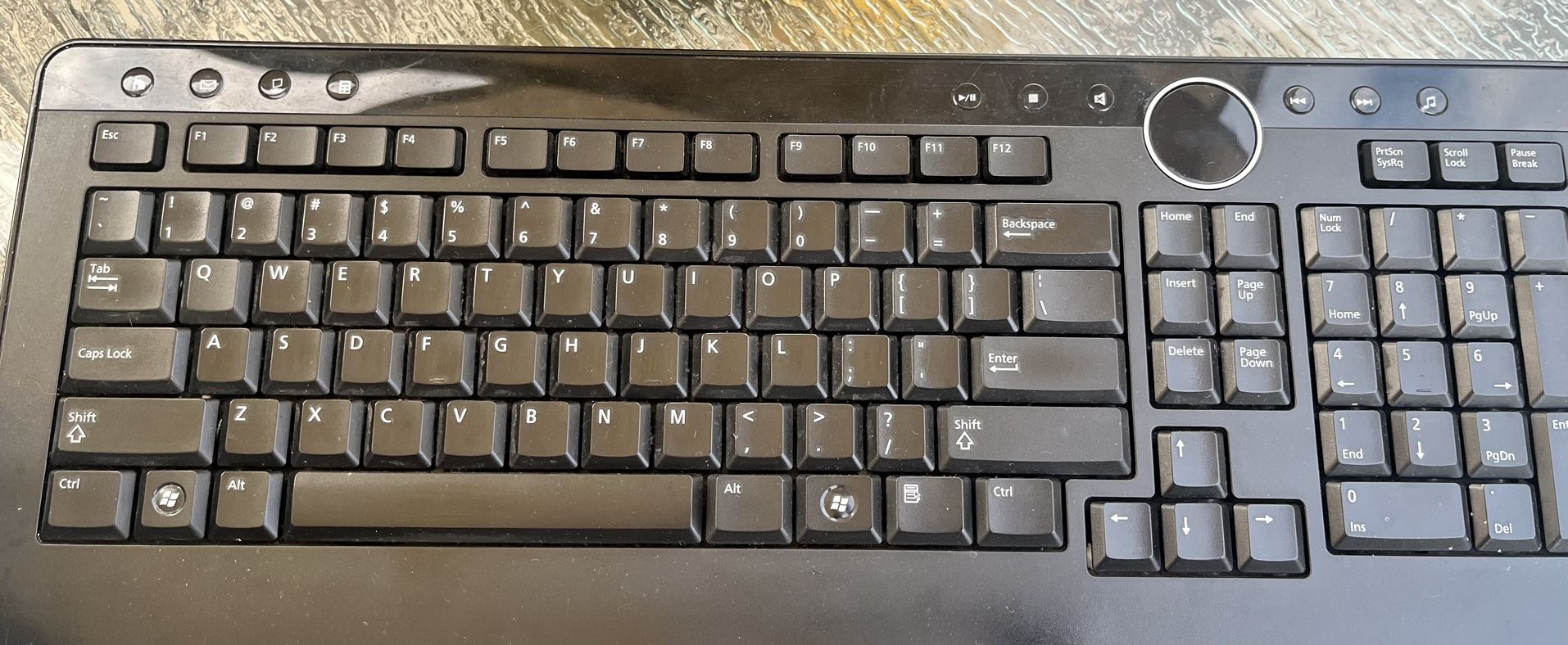 Wireless Slim Multimedia Keyboard