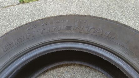 One tire Continental 255/55R18