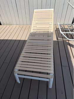 Chaise lounge