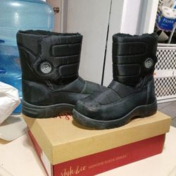 Boots Size 6 
