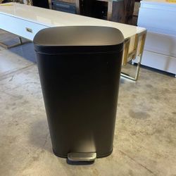 KS #062902 8 Gallon Trash Can, 30L Stainless Steel Kitchen Garbage Can, Step Waste Bin with Hinged Lid and Removable Inner Bucket, Soft-Close, Dustbin