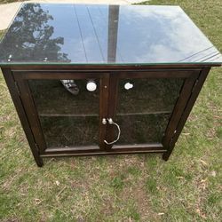 A Nice Big ( 33” Long X 30 High X 22” Wide) Side Table For Any Room. Needs A Little Cleaning 