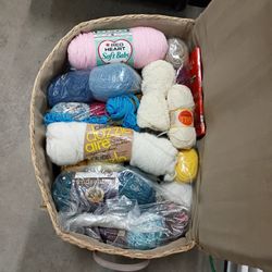 Large Box  Xl Yarn Skeins