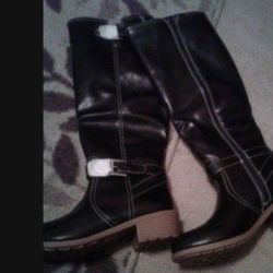 Boots. Ladies . FRYE brand. Size 7. $20 Each