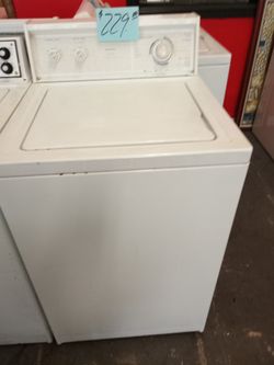 Kenmore Washing machine Washer white ex large . Warranty . Delivery available . 2203 Fowler st. Ft. Myers 33901