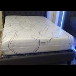 Queen Size Memory Foam Mattress 