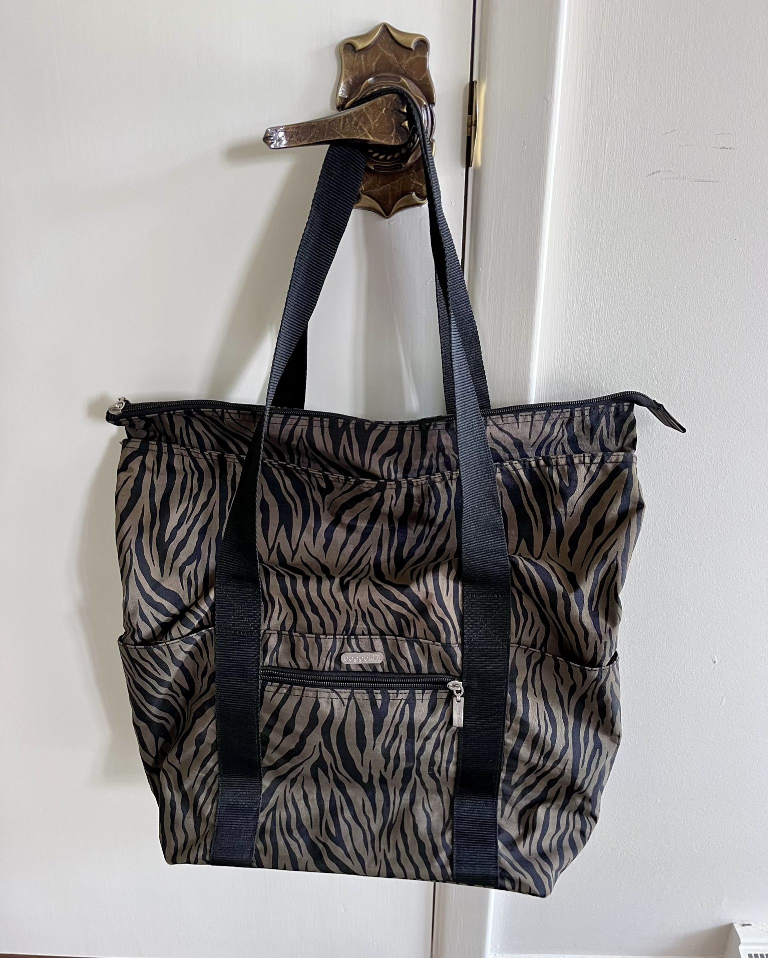Baggallini Travel Tote Like New