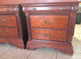 Solid Wood Furniture Nightstands
