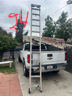 Escalera de 24 pies de fibra de vidrio buena marca muy barata