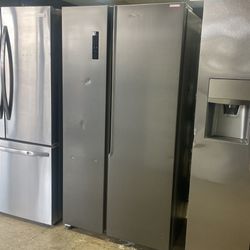 Frigidaire side-by-side HCGF
