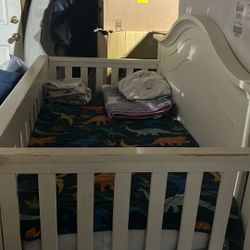 Cuna Para Baby. 2 En Una . Es Cuna Y Cama  a Cama. 