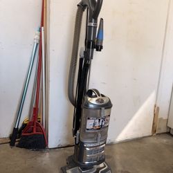 Shark Vacuum 
