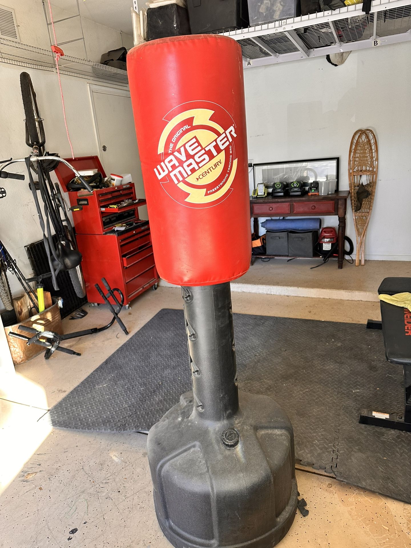 Adjustable Kick In Punch Bag, Wave Master