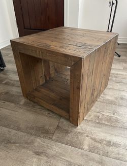 Reclaimed wood side tablet end table (22” x 24” x 20”) only have the 1.