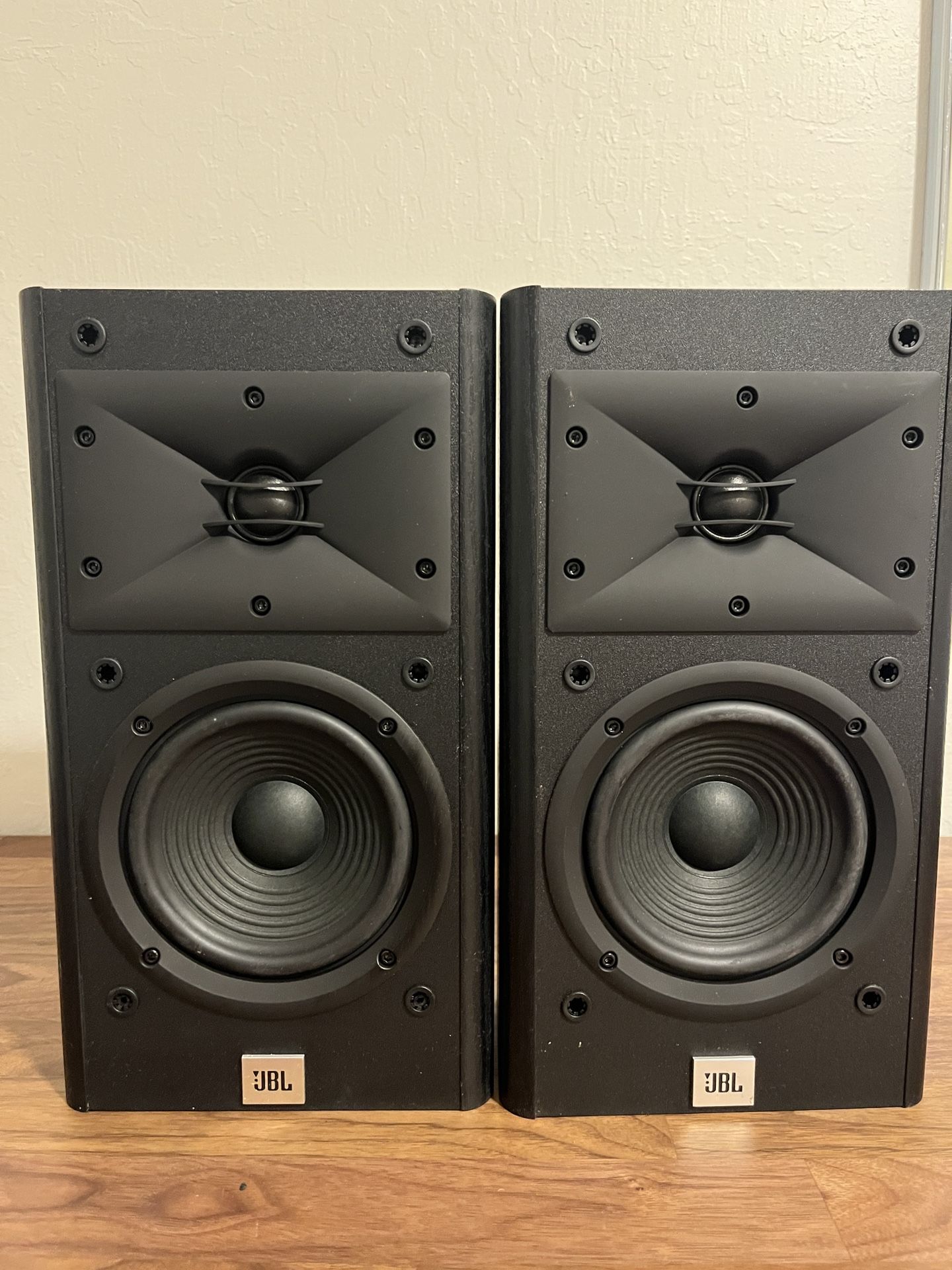 JBL Arena 120 Bookshelf Speakers