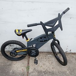 Batman - DC Comics 16in Boys Bike