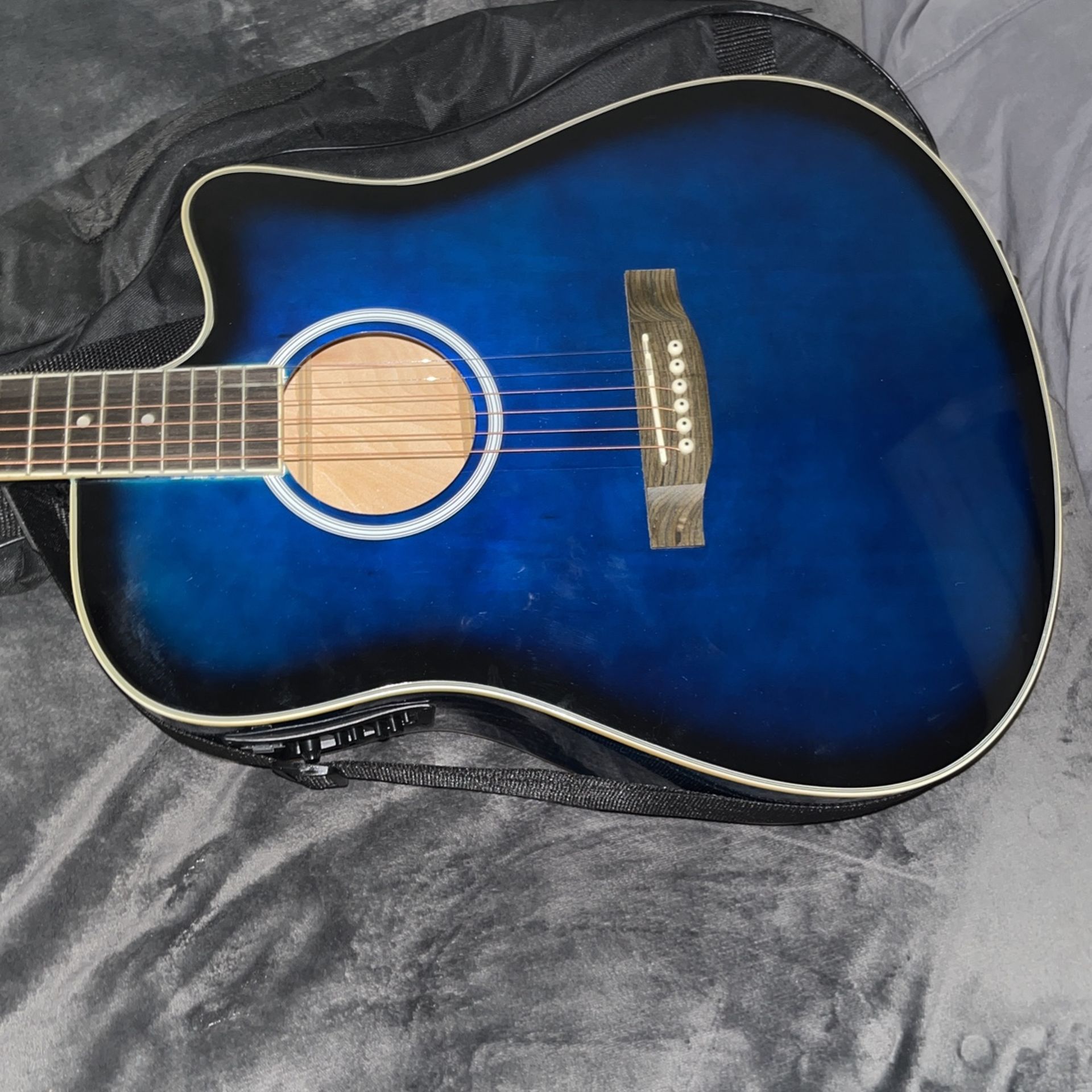 6 String Acoustic Guitar 