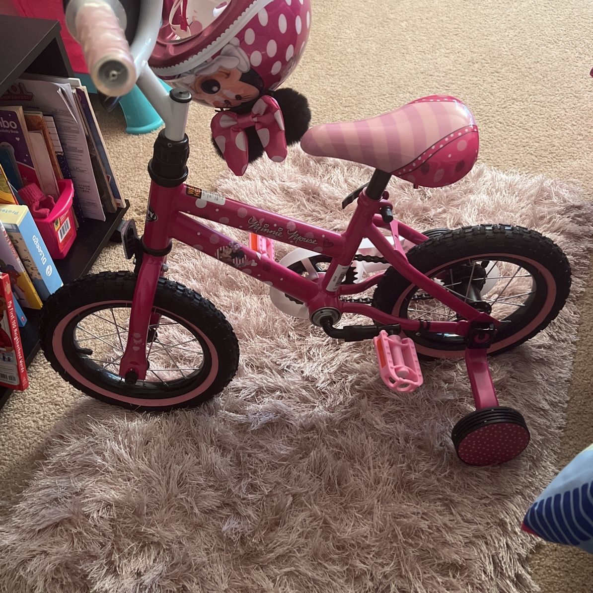 Minnie mouse cheap balance bike