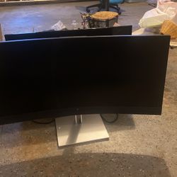HP Curve Monitor With Built In Canera