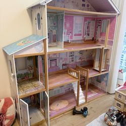 Doll House 