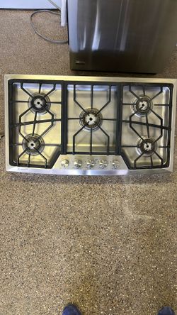 GE Monogram Gas Cooktop