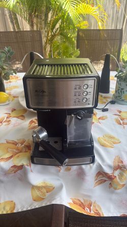 https://offerup.com/redirect/?o=TXIuQ29mZmVl cafe barista