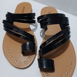 Merozzi Open Toes Flat Black Sandals Size 8