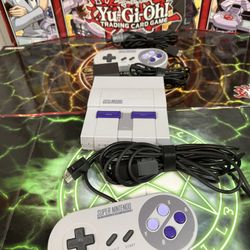 Super Nintendo Mini (no Box Comes With Extension Cable For Controllers )