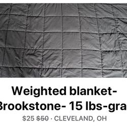Brookstone weighted blanket 15 lbs used 2wice- too heavy for me