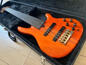 1990 Yamaha Japan TRB6 Patitucci 6 strings Bass Guitar.