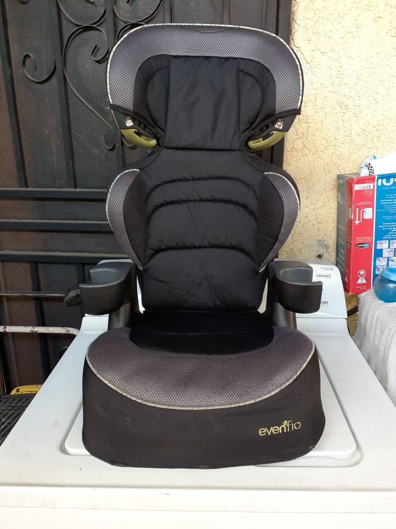 EVENFLO TODDLER BOOSTER SEAT