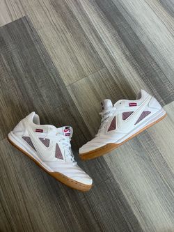 Supreme Nike Gatos Size 8