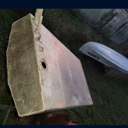 Aluminum  FUEL CELL 30 GALLONS