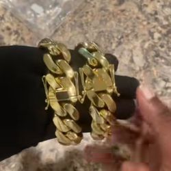 Gold Cuban Link Bracelet 