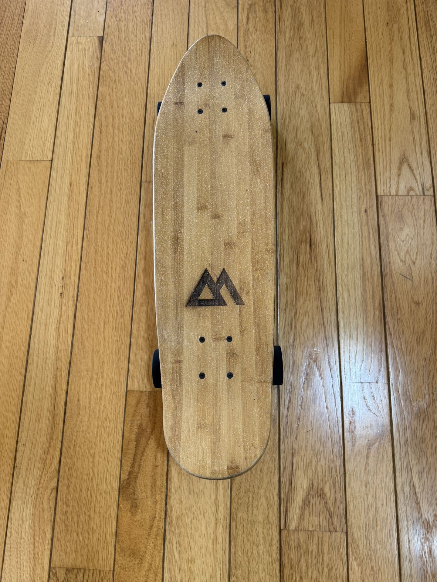 Magneto Beige Wooden Skate Board, Great Condition!