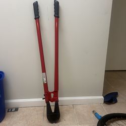 Bolt Cutters 42”