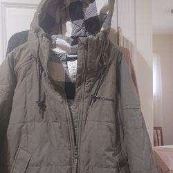 Columbia Jacket Army Green Brand New With Tags On, NEVER WORN