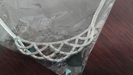 Fancy diamond necklace with 1/4 carat of natural diamonds