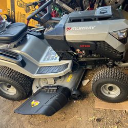 Murray MT200 42 in. 19.0 HP 540cc EX1900 Series Briggs and Stratton Engine Automatic Gas Riding Lawn Tractor Mower