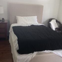 Bed Full Slipcovered Restoration Hardware 